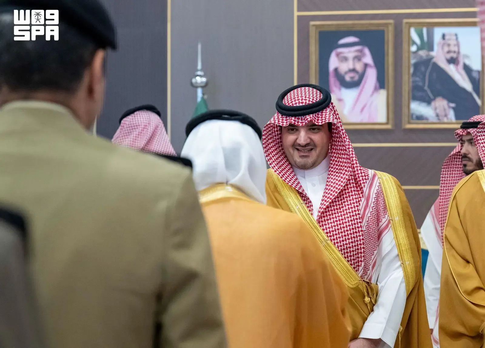 صورة من الألبوم