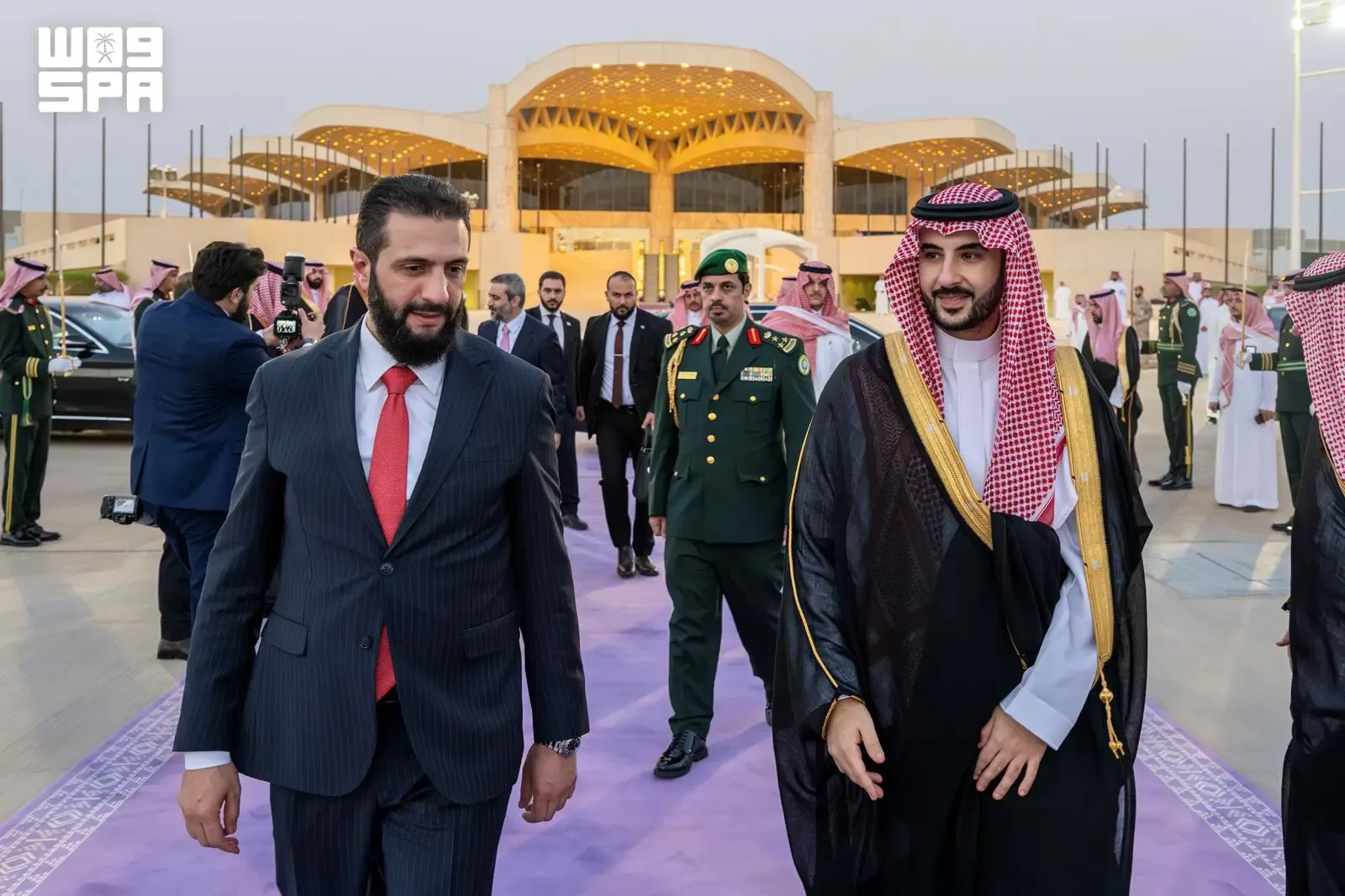 صورة من الألبوم