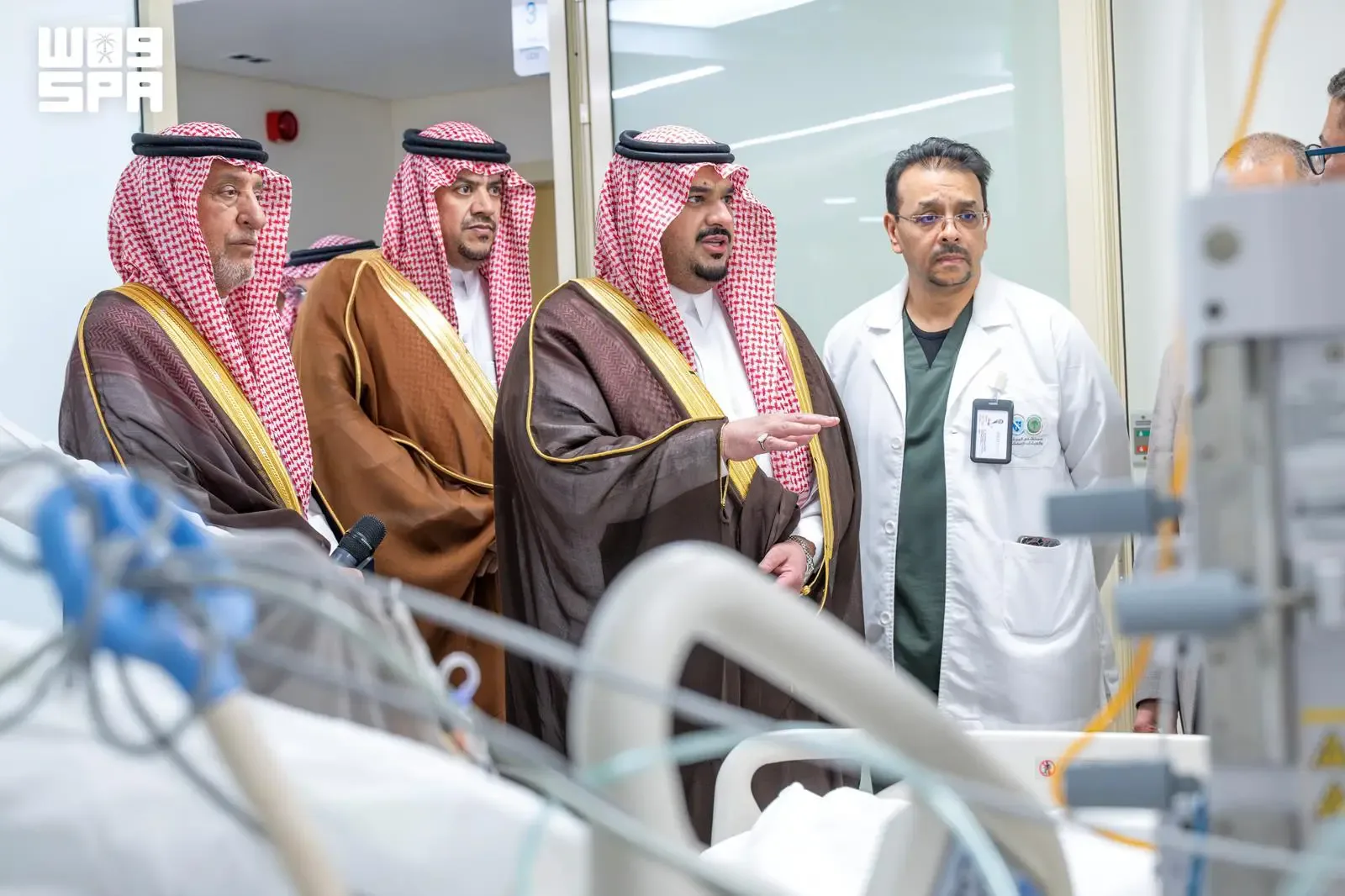 صورة من الألبوم