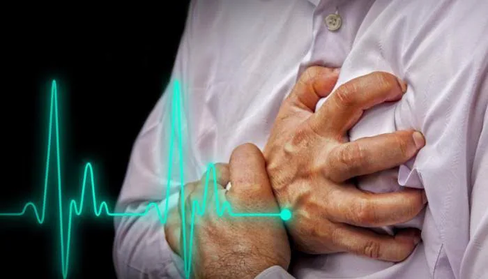 3 أمراض تهدد القلب بصمت.. "النمر" يكشف نسبًا صادمة لمصابين يجهلون إصابتهم