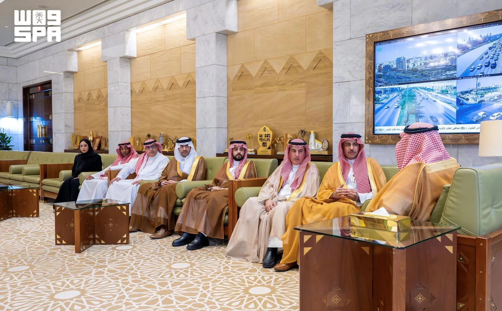 صورة من الألبوم