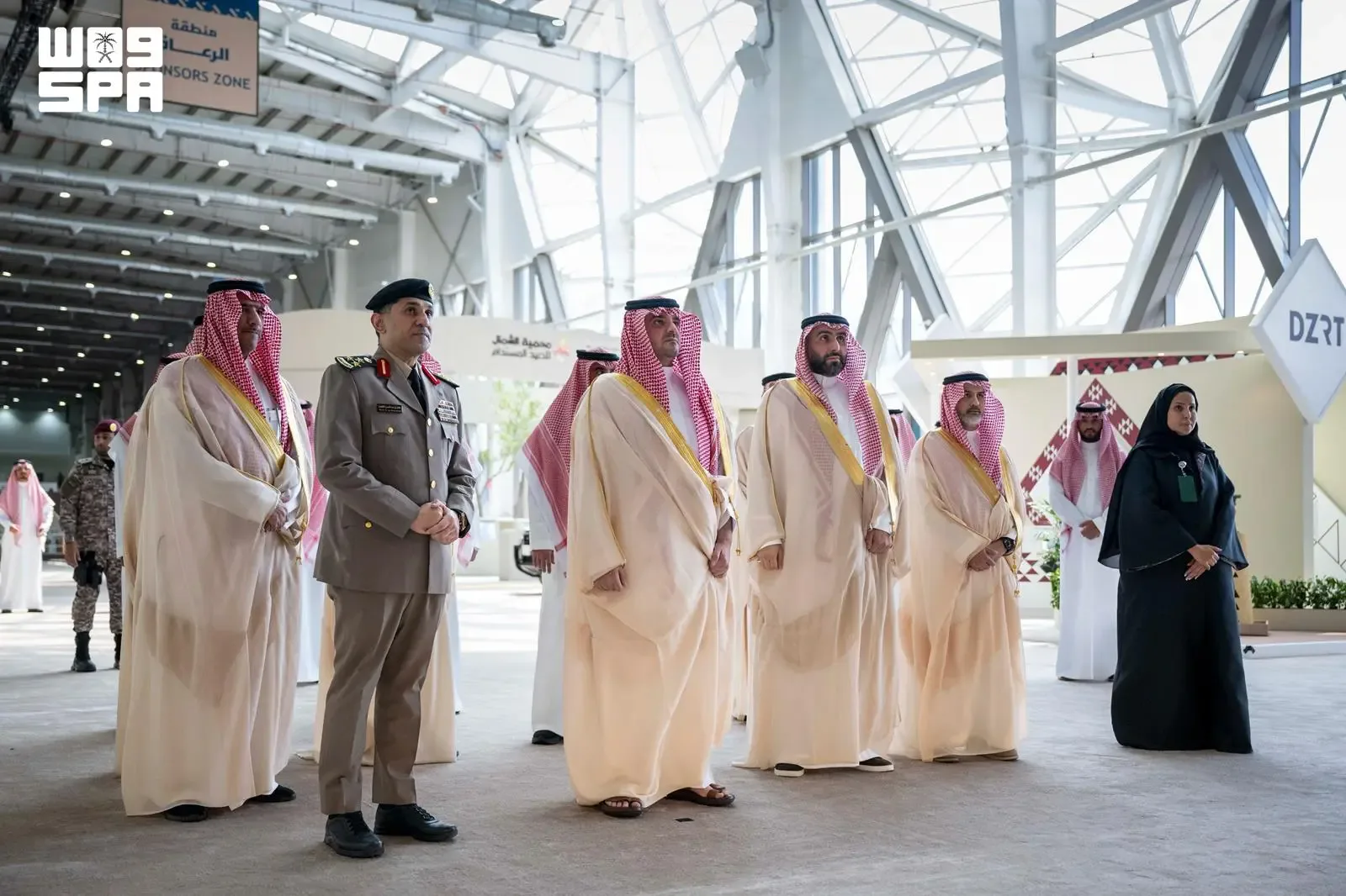 صورة من الألبوم