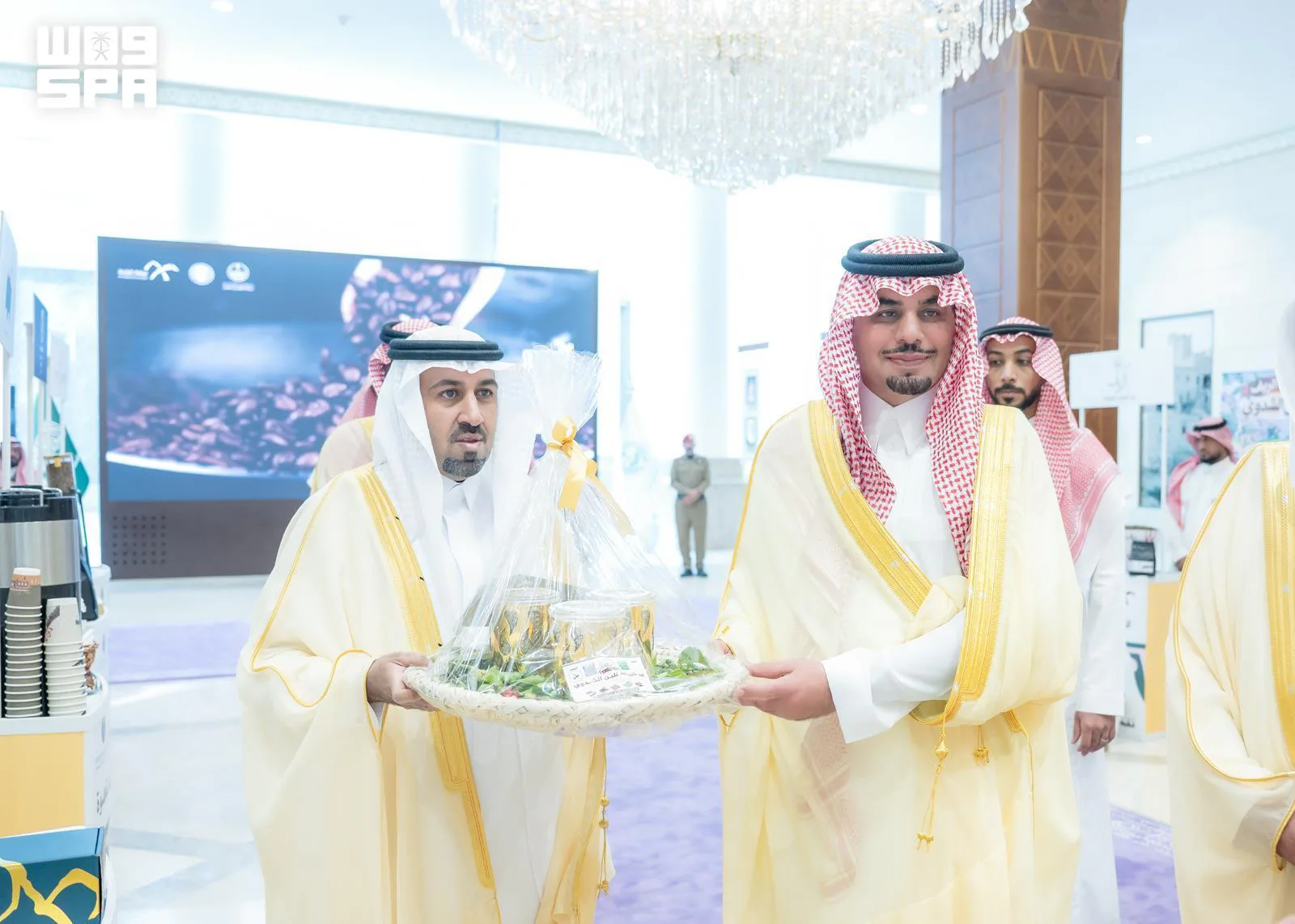 صورة من الألبوم