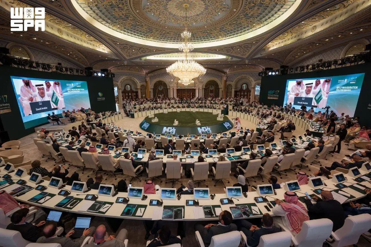 صورة من الألبوم