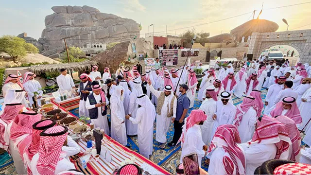 صورة من الألبوم